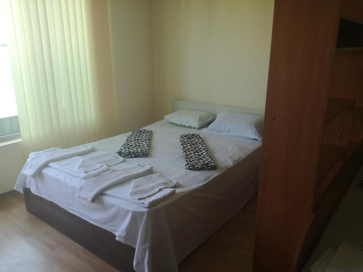 елка * Burgas City